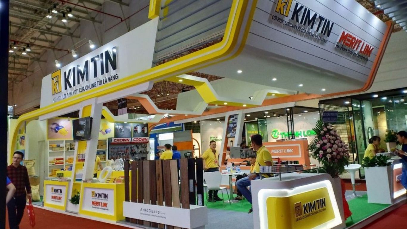 Cách Thiết Kế Gian Hàng Triển Lãm Nổi Bật Giữa Đám Đông
