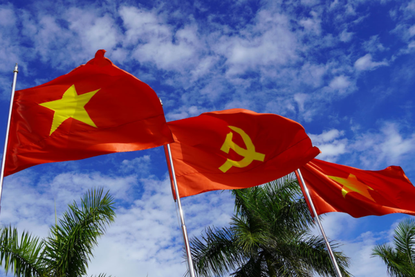 May Cờ Tổ Quốc 